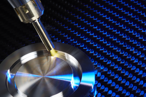 Cirrus atmospheric nozzle treating a metal disc